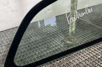 Custode arriere droit FORD FIESTA 5