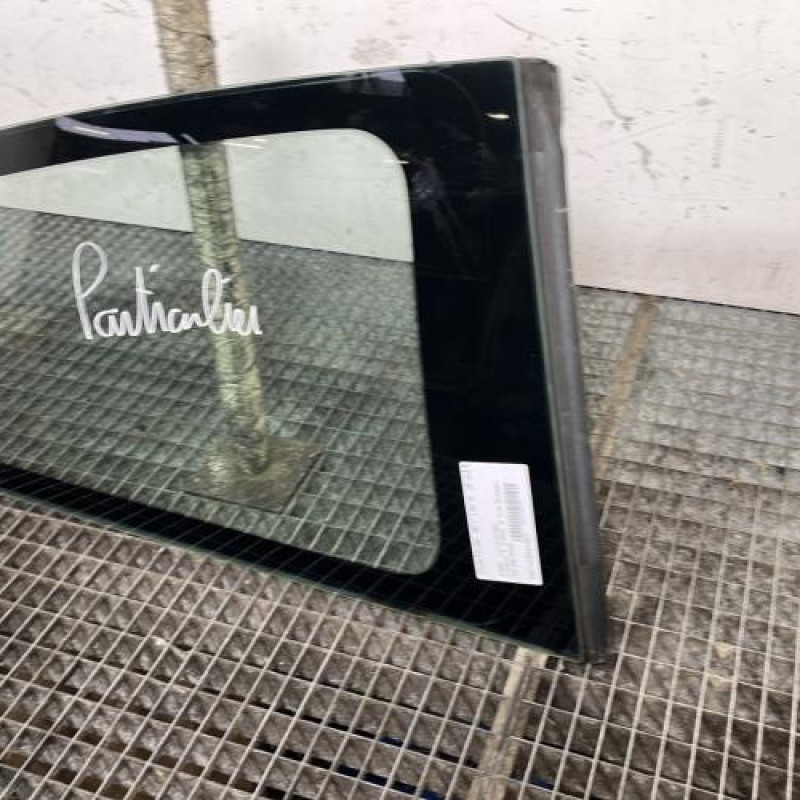 Custode arriere droit FORD FIESTA 5 Photo n°3