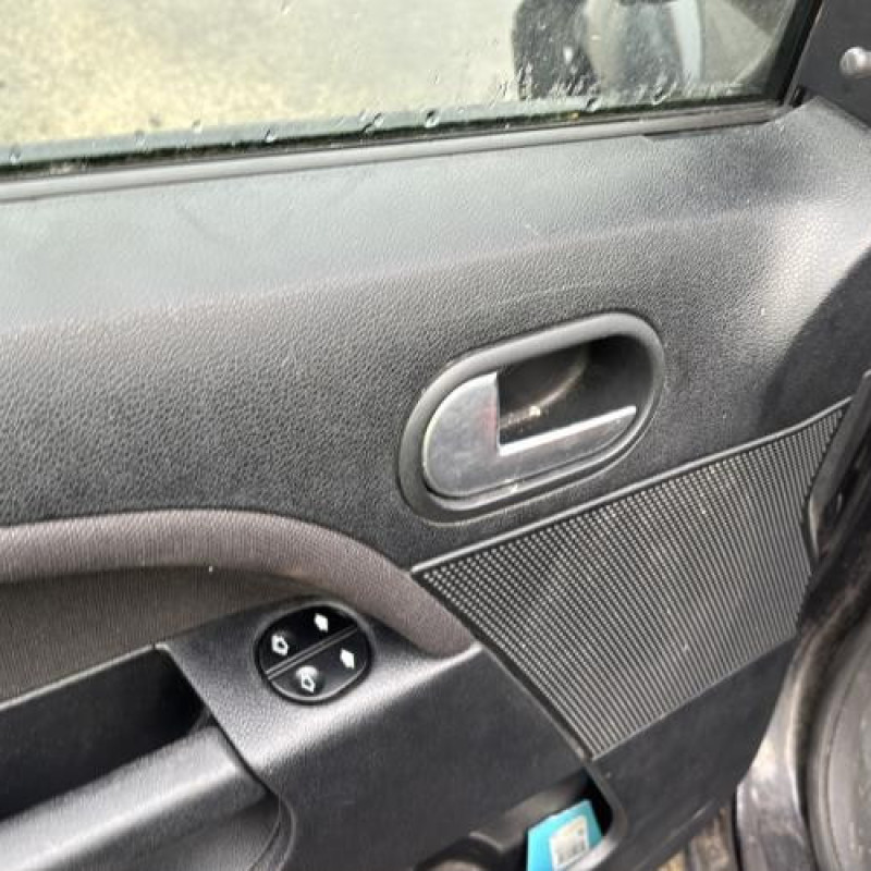 Custode arriere droit FORD FIESTA 5 Photo n°15