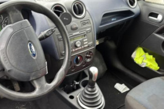 Custode arriere droit FORD FIESTA 5