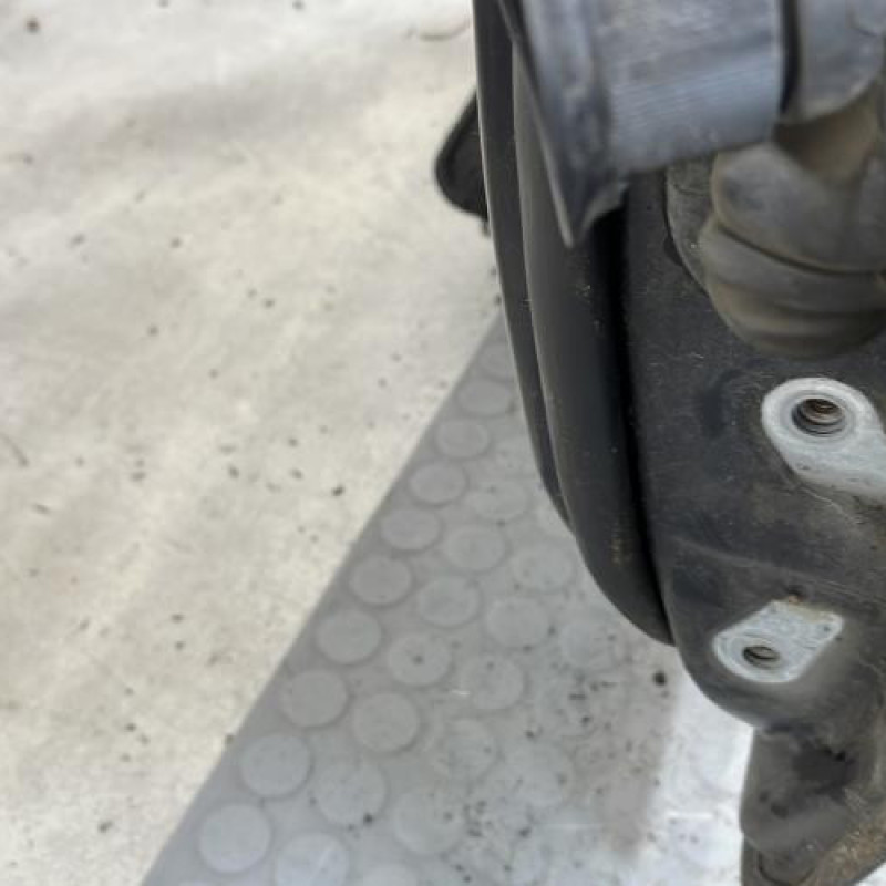 Porte avant gauche FORD FIESTA 5 Photo n°3