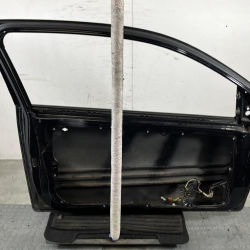 Porte avant gauche FORD FIESTA 5 Photo n°4