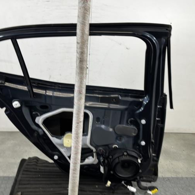 Porte arriere gauche RENAULT MEGANE 4 Photo n°4