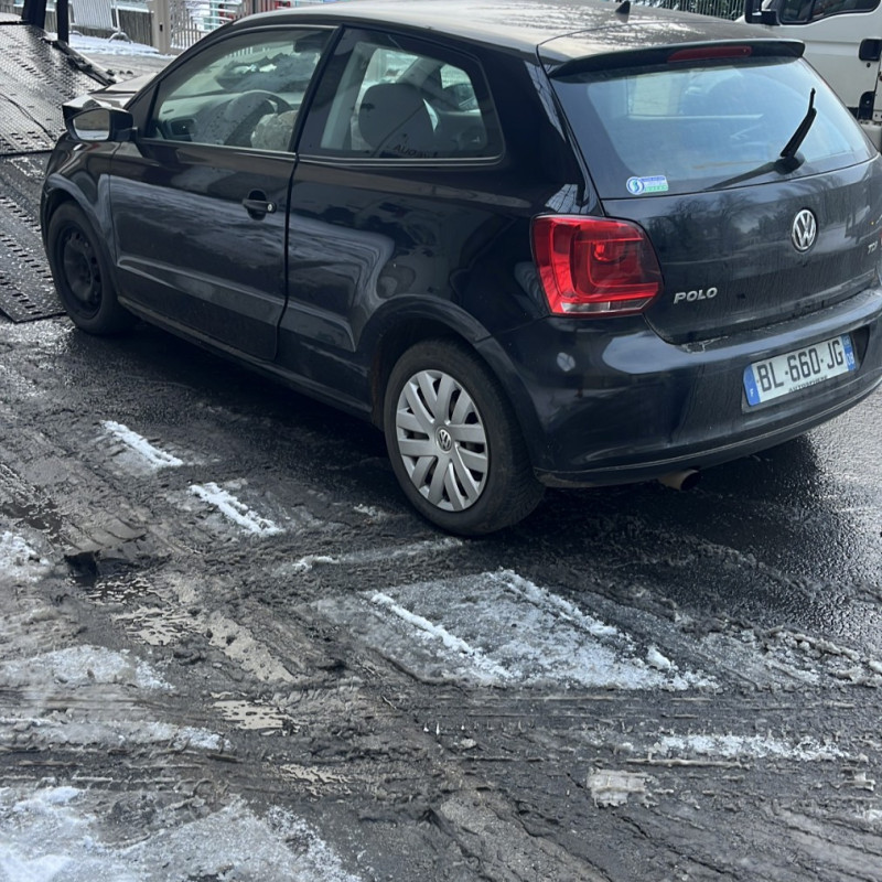 VOLKSWAGEN POLO 5 PHASE 1 1.6 TDI - 16V TURBO Photo n°4
