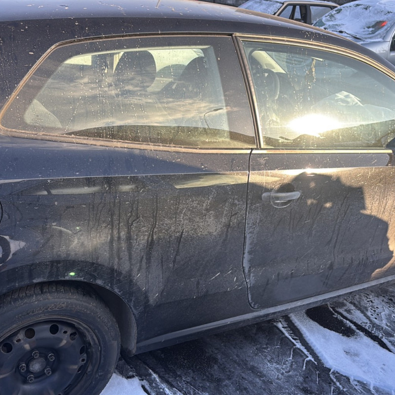 VOLKSWAGEN POLO 5 PHASE 1 1.6 TDI - 16V TURBO Photo n°13