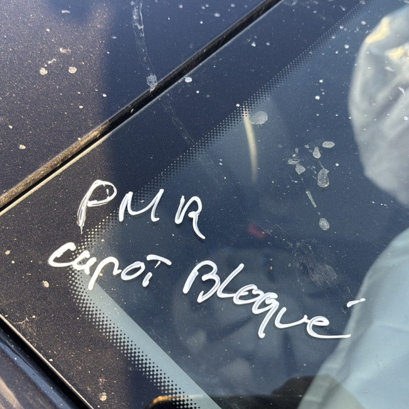 VOLKSWAGEN POLO 5 PHASE 1 1.6 TDI - 16V TURBO Photo n°24