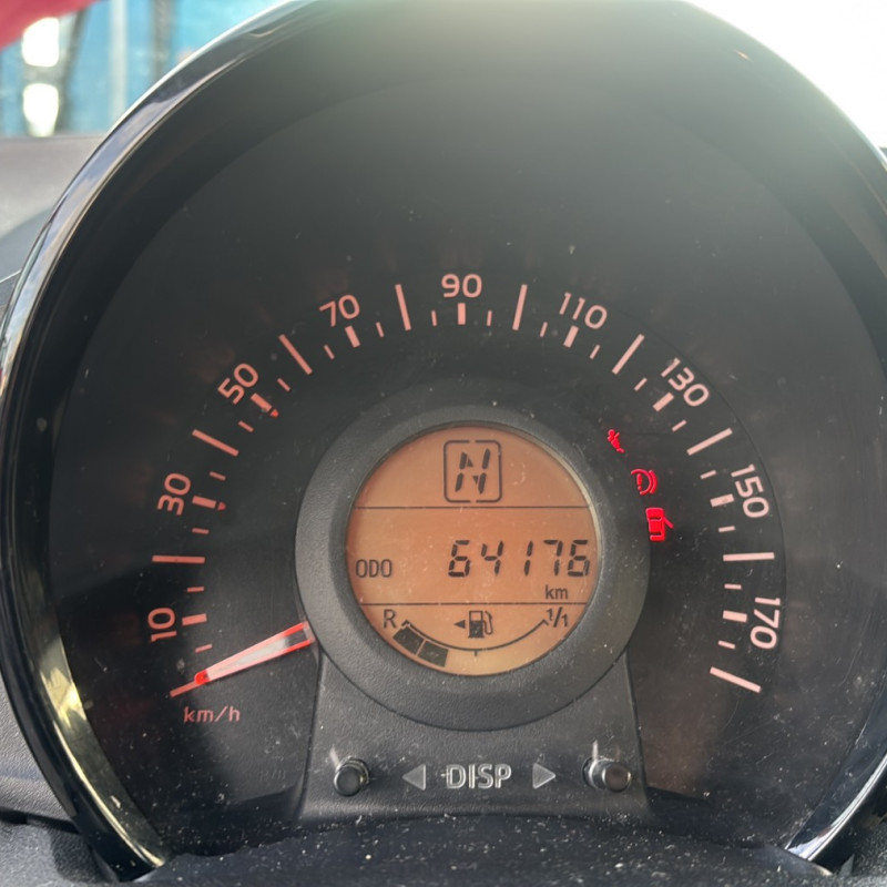 PEUGEOT 108 1.0 VTI - 12V Photo n°17