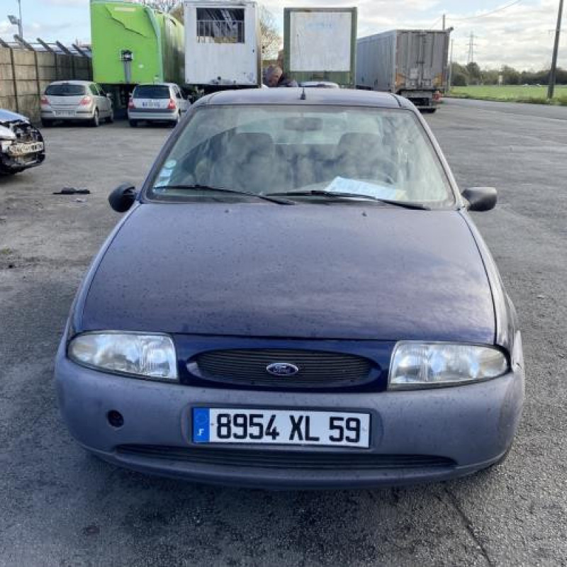 Calandre FORD FIESTA 4 Photo n°10