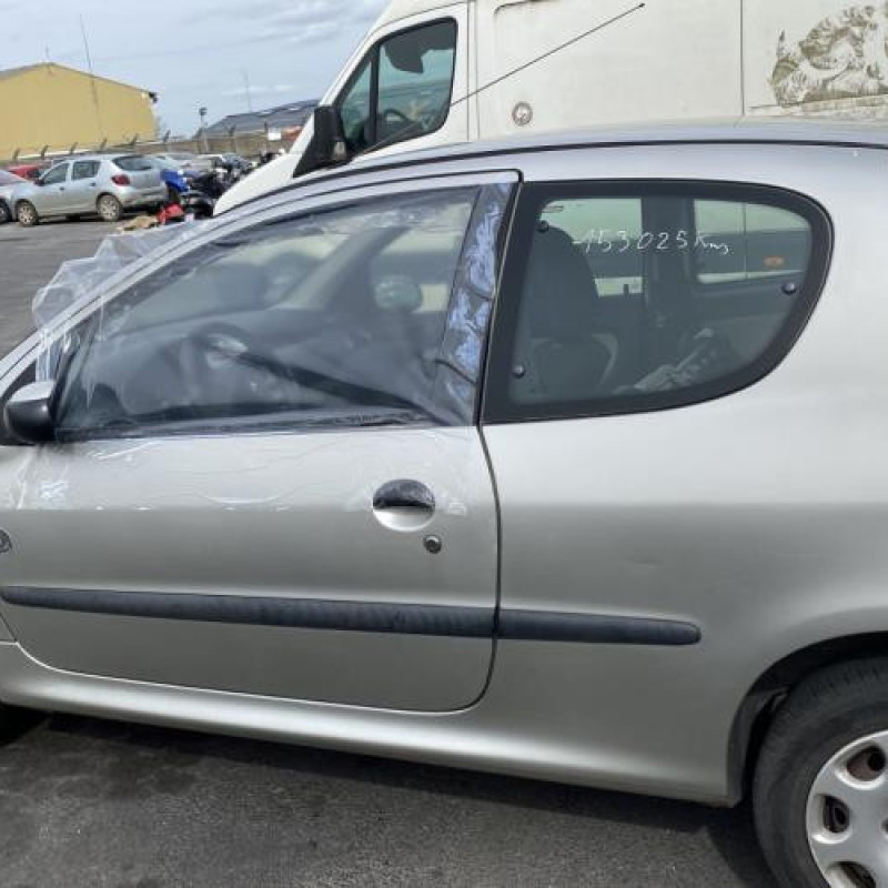 Moteur PEUGEOT 206 Photo n°6