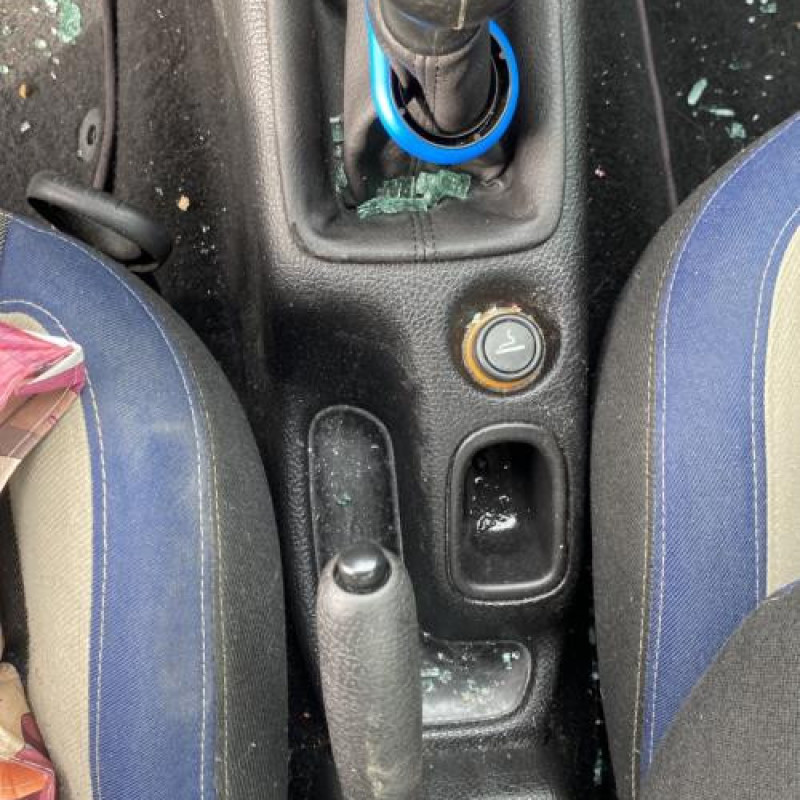 Moteur PEUGEOT 206 Photo n°17