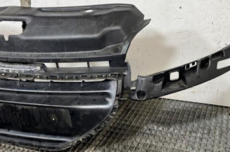 Calandre PEUGEOT 208 1