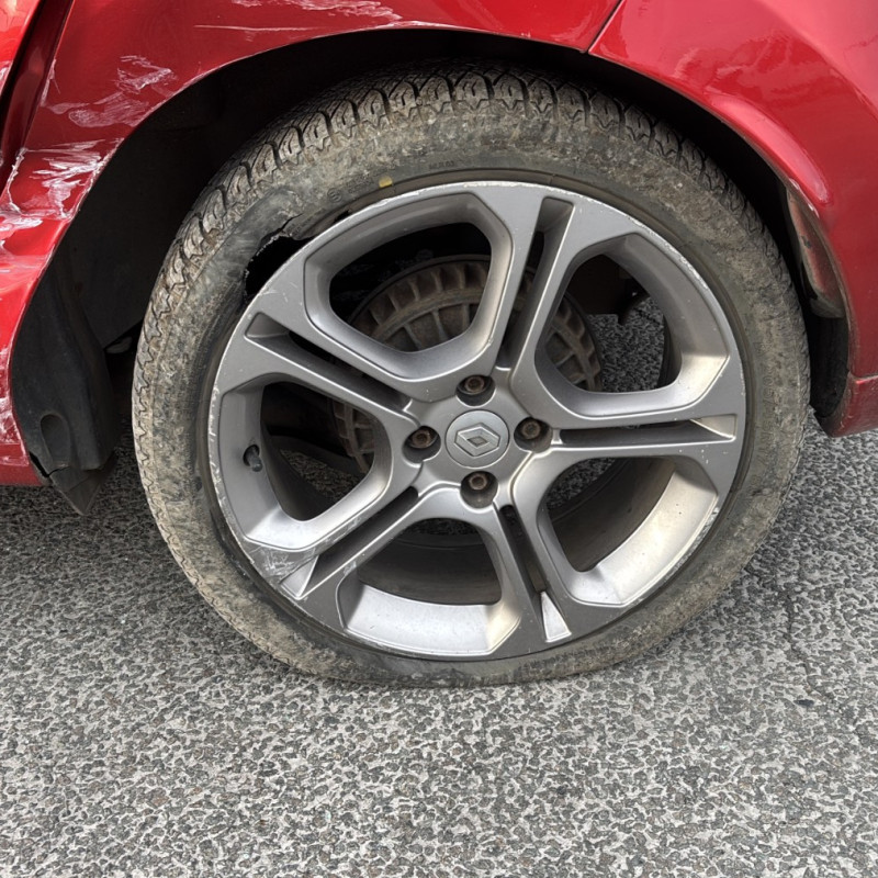 RENAULT CLIO 4 PHASE 1 1.5 DCI - 8V TURBO Photo n°9