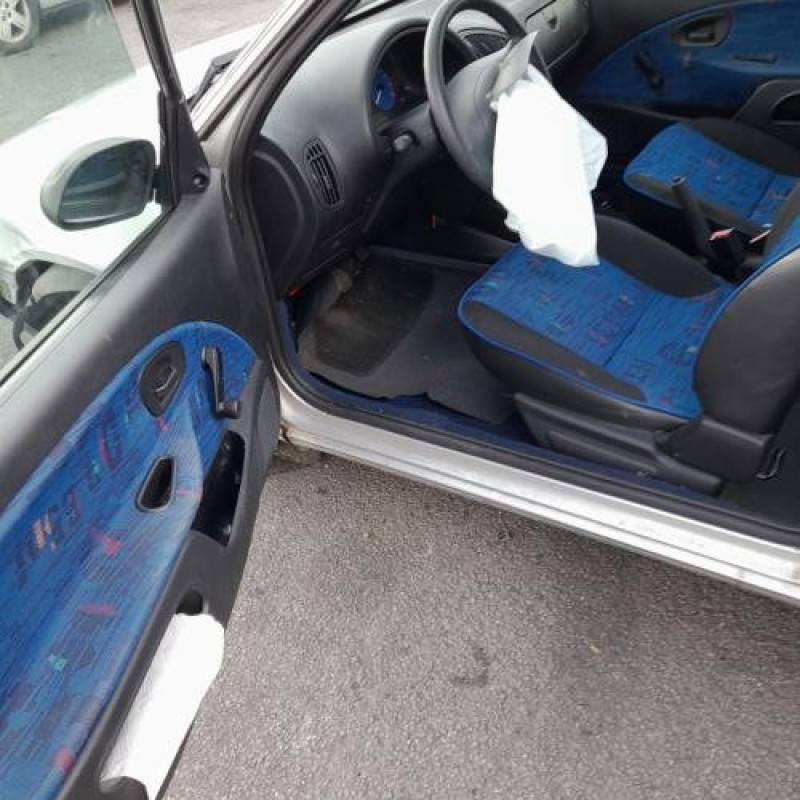 Serrure avant gauche CITROEN SAXO Photo n°9