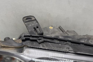 Optique avant principal droit (feux)(phare) BMW SERIE 1 E81