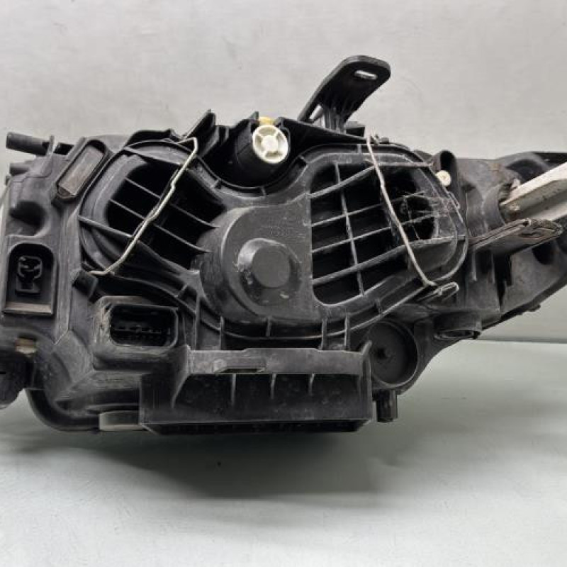 Optique avant principal droit (feux)(phare) BMW SERIE 1 E81 Photo n°4