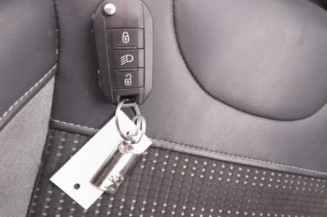 PEUGEOT 2008 1 PHASE 1 1.2 PURETECH - 12V TURBO