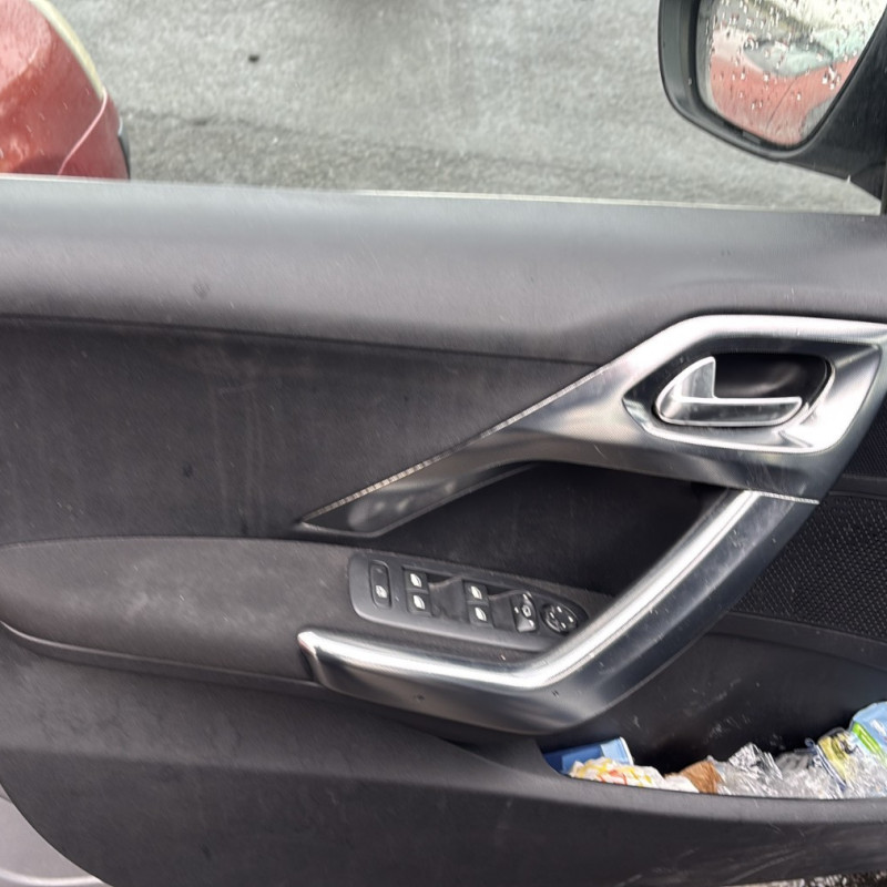 PEUGEOT 2008 1 PHASE 1 1.2 PURETECH - 12V TURBO Photo n°15