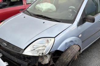 Pare choc arriere FORD FIESTA 5