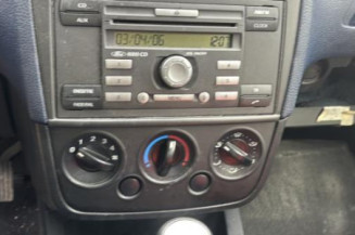 Vitre avant droit FORD FIESTA 5