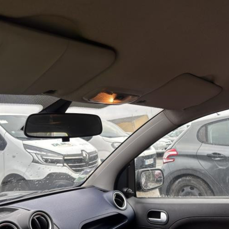 Vitre avant gauche FORD FIESTA 5 Photo n°18