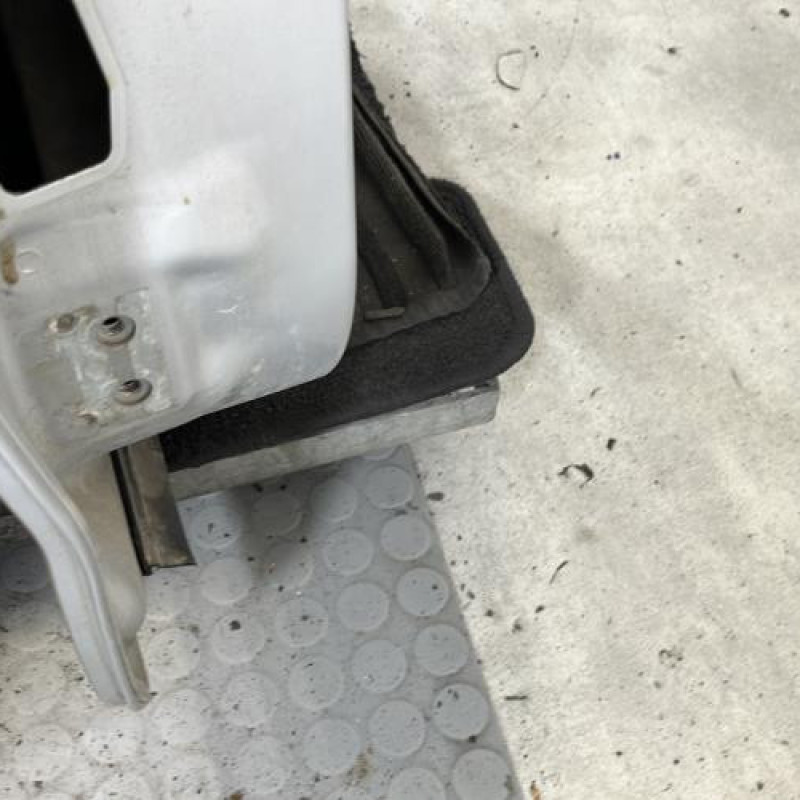 Porte arriere droit BMW X1 E84 Photo n°4