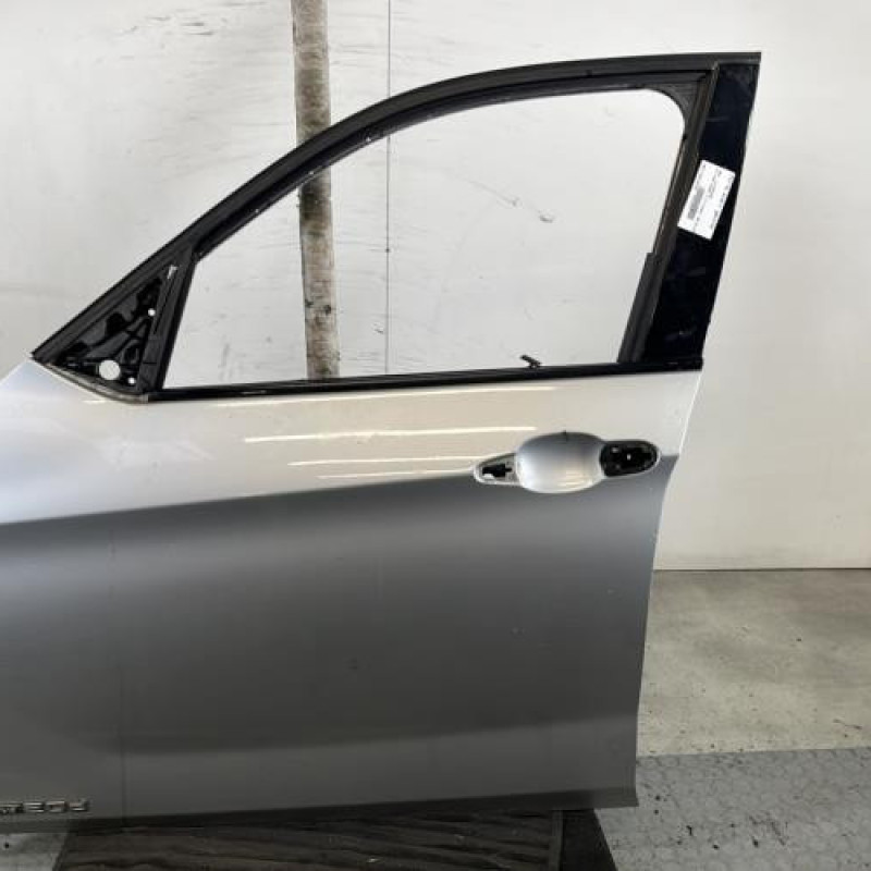 Porte avant gauche BMW X1 E84 Photo n°1