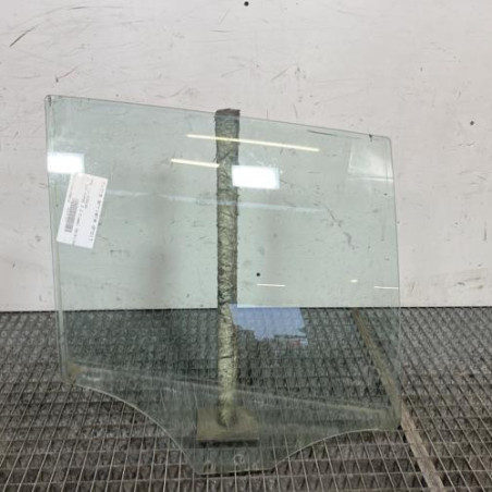 Vitre arriere droit BMW X1 E84 Photo n°1