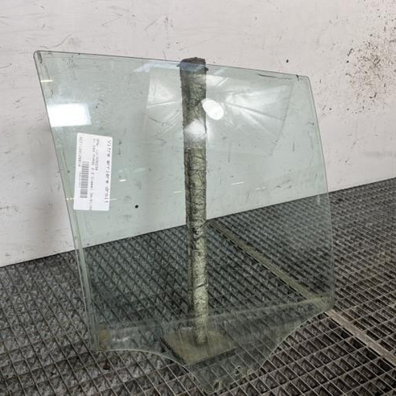 Vitre arriere droit BMW X1 E84 Photo n°3