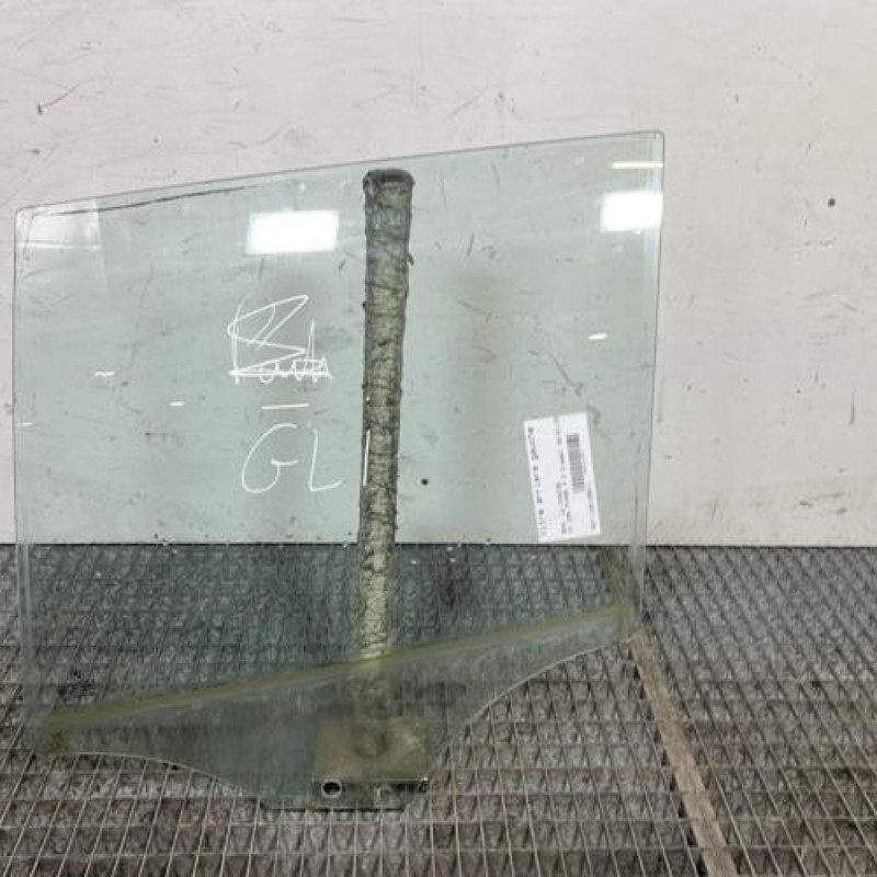 Vitre arriere gauche BMW X1 E84 Photo n°1