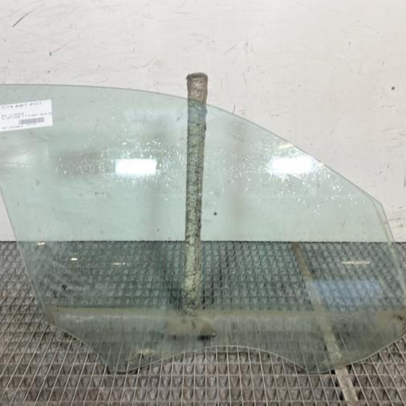 Vitre avant droit BMW X1 E84 Photo n°1