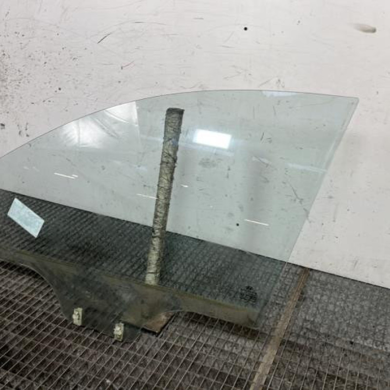 Vitre avant gauche HYUNDAI I 10 1 Photo n°3