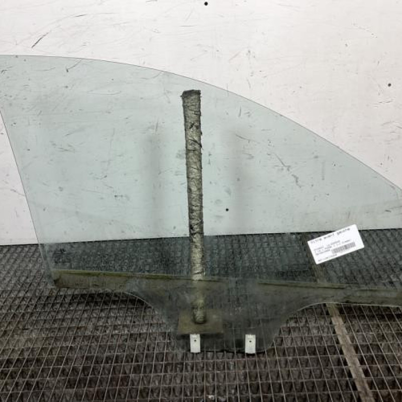Vitre avant gauche HYUNDAI I 10 1 Photo n°4