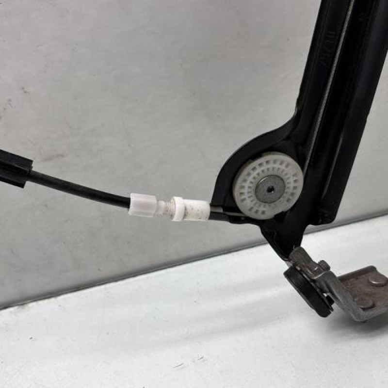 Leve vitre electrique avant gauche BMW SERIE 1 E81 Photo n°6