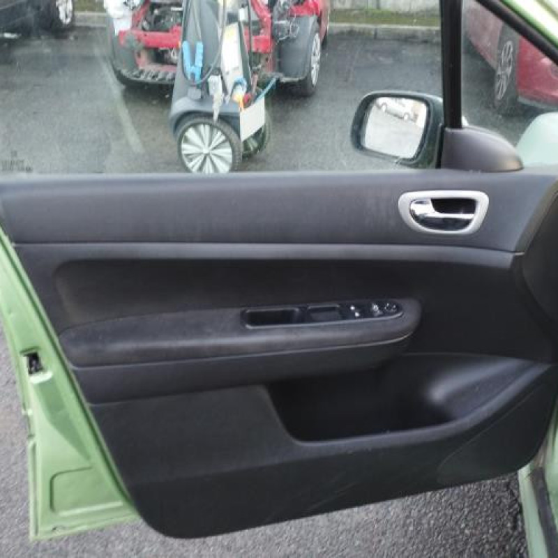 Pompe de direction PEUGEOT 307 Photo n°9