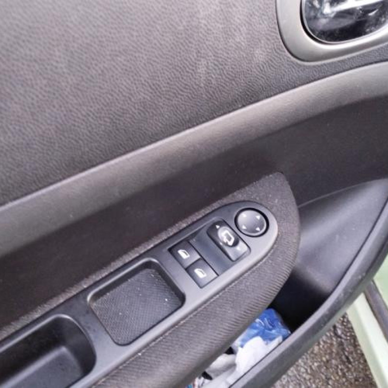 Pompe de direction PEUGEOT 307 Photo n°10