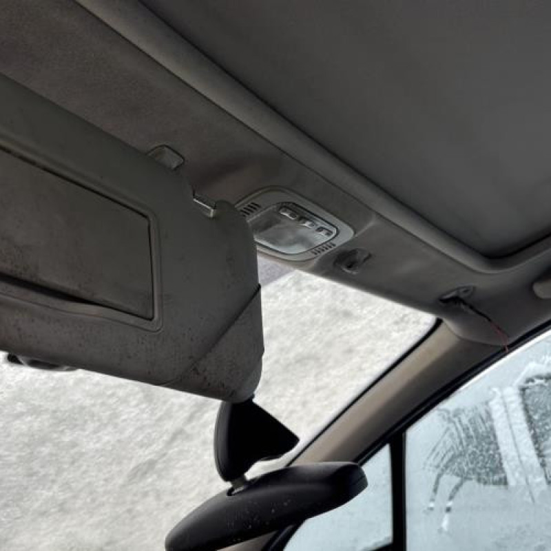 Feu arriere stop central PEUGEOT 307 Photo n°16