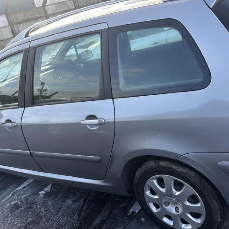 Custode arriere droit PEUGEOT 307 Photo n°8