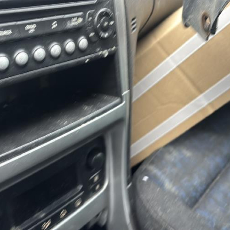 Reservoir essence PEUGEOT 307 Photo n°20