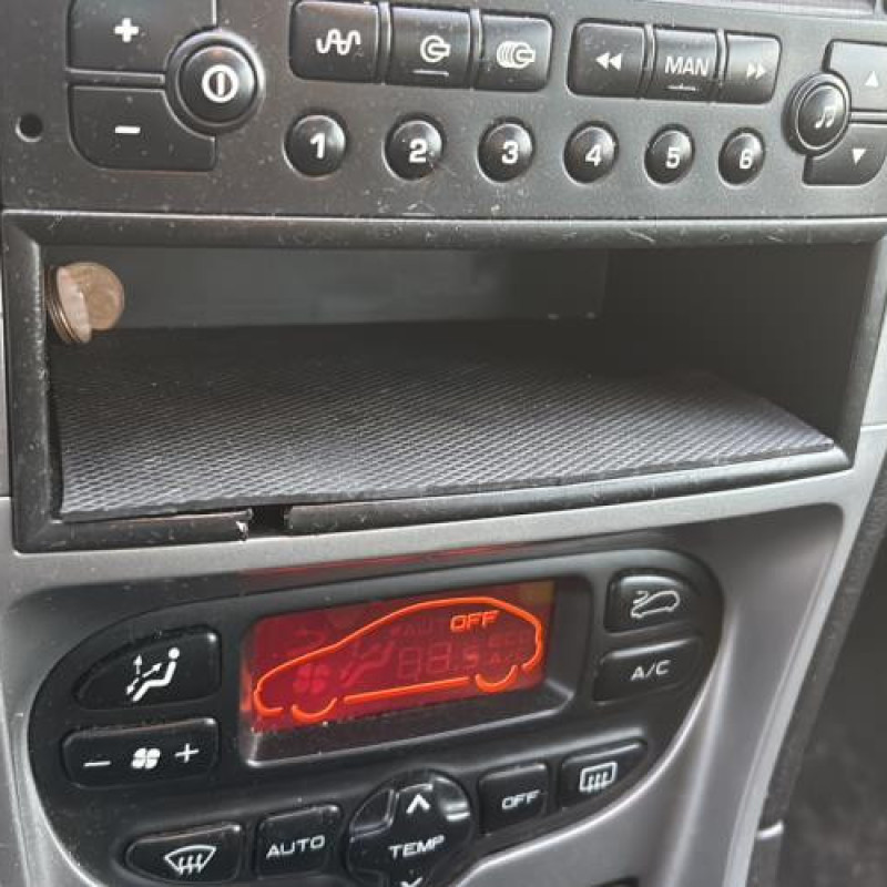 Feu arriere stop central PEUGEOT 307 Photo n°20