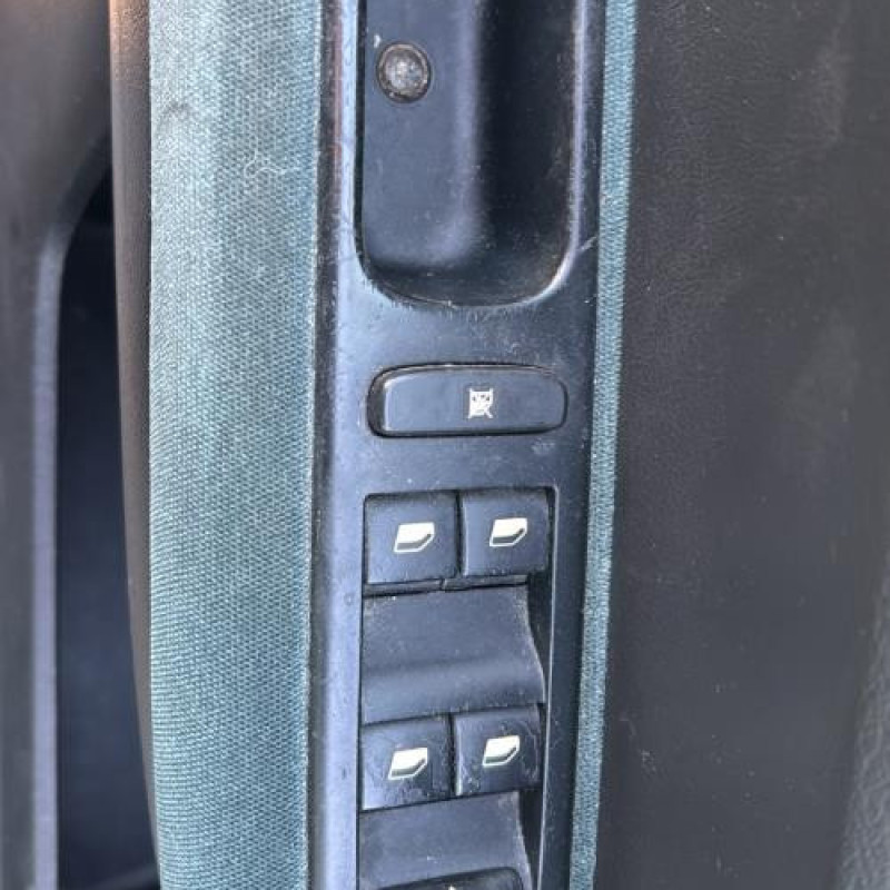 Custode arriere droit PEUGEOT 307 Photo n°10