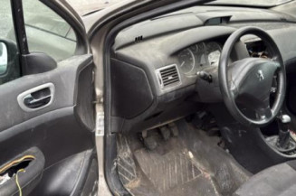 Feu arriere stop central PEUGEOT 307