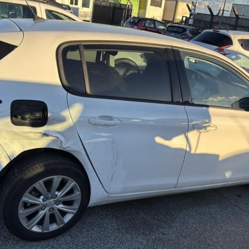 Levier de vitesses PEUGEOT 308 2 Photo n°7