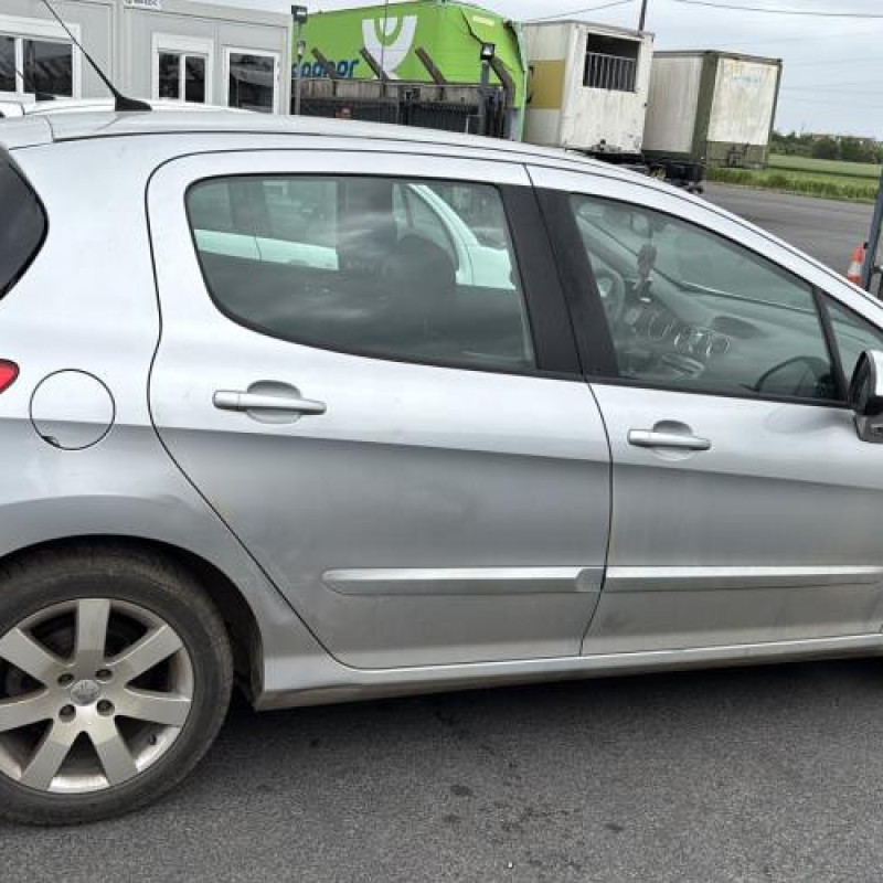 Maitre cylindre (freinage) PEUGEOT 308 1 Photo n°8