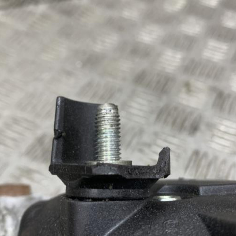 Alternateur OPEL CORSA E Photo n°4