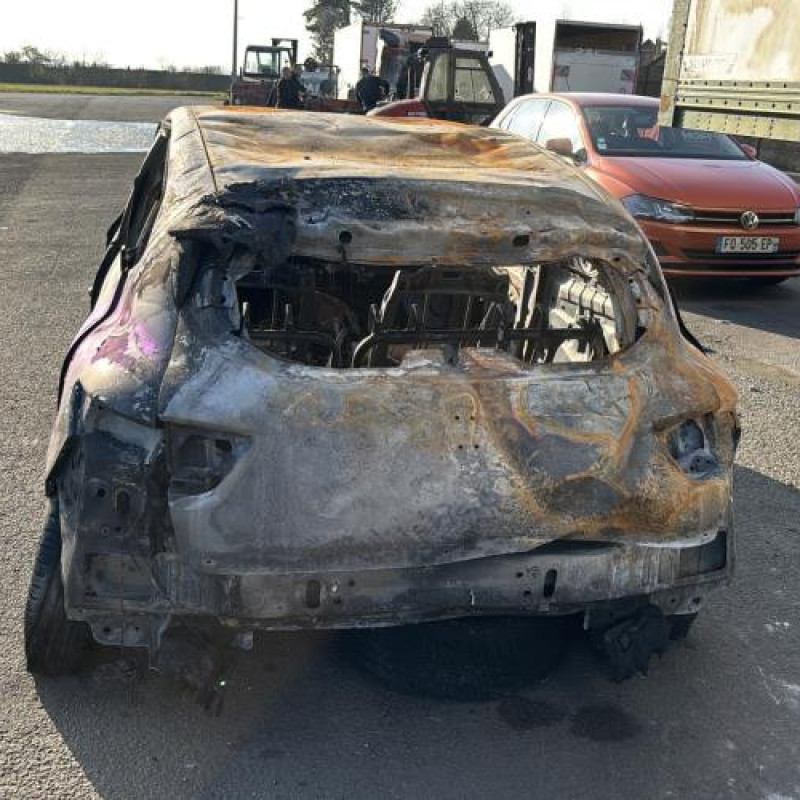 Renfort pare choc avant (traverse) RENAULT CLIO 4 Photo n°12