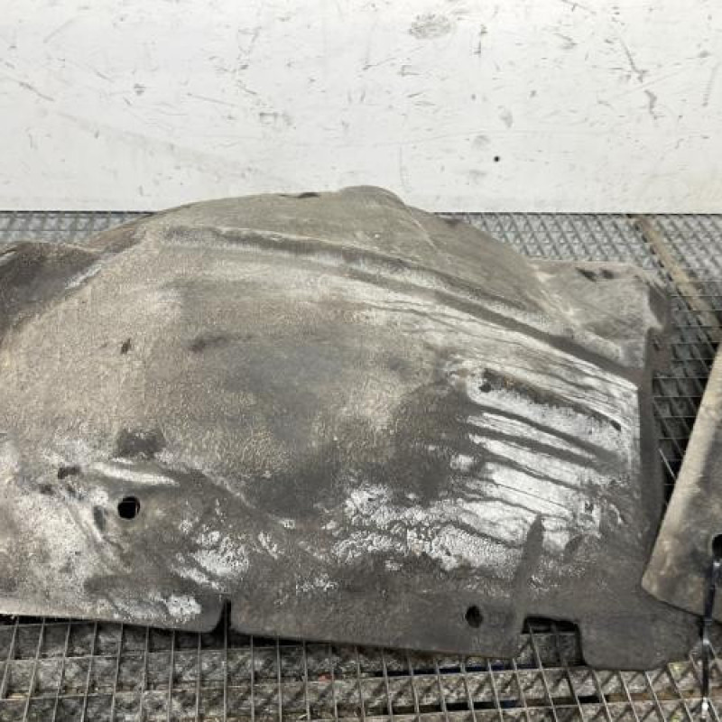 Pare boue avant droit RENAULT MEGANE 4 Photo n°3