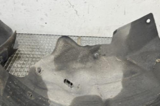 Pare boue avant gauche RENAULT MEGANE 4