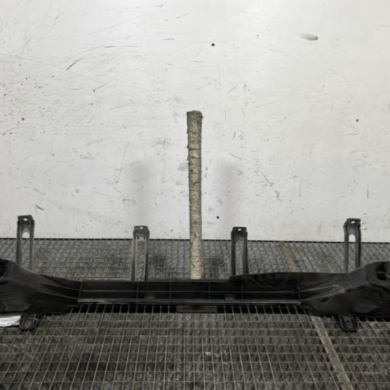 Renfort pare choc arriere (traverse) HYUNDAI I 10 1 Photo n°4