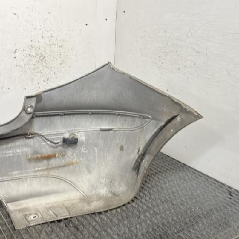 Pare choc arriere MERCEDES CLASSE A 169 Photo n°4