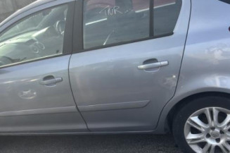 Pare choc arriere OPEL CORSA D